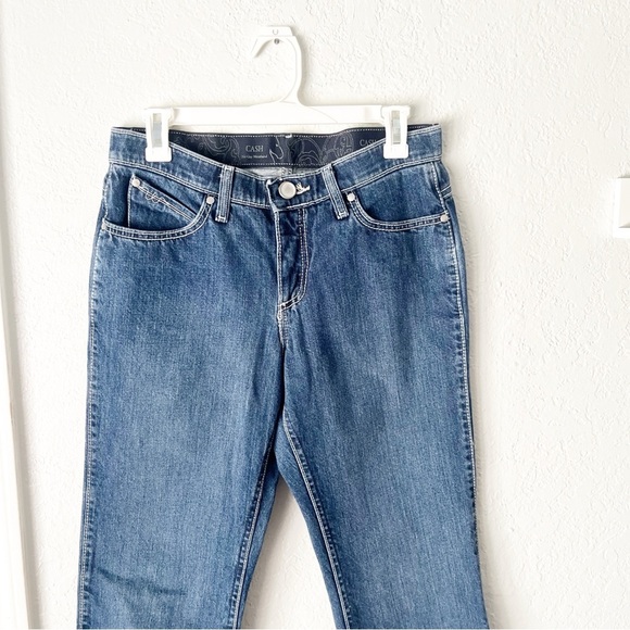 Wrangler Jeans Women's 5/6x34 Cash No Gap Waistband Embroidered Logo Pocket Boot - Picture 3 of 9